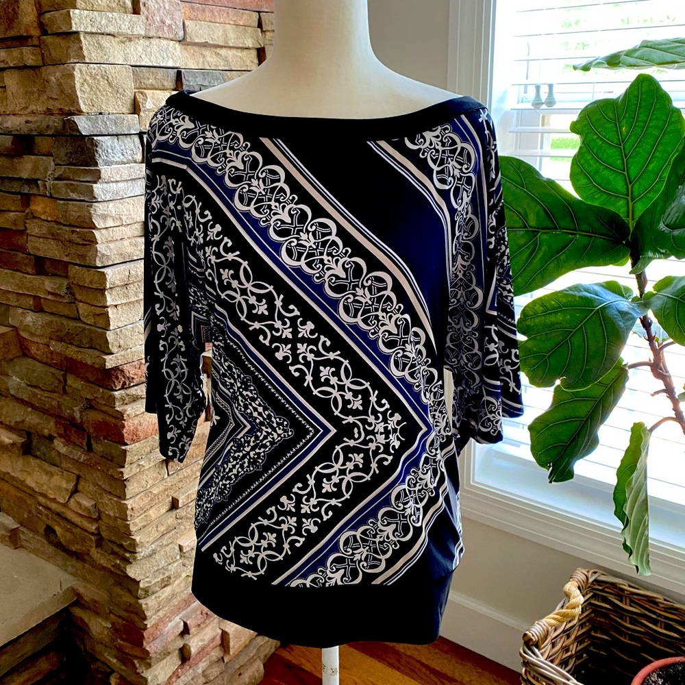 WHBM top